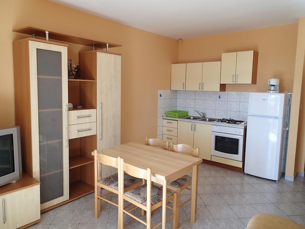 Apartments Felicce Banjol 部屋 写真